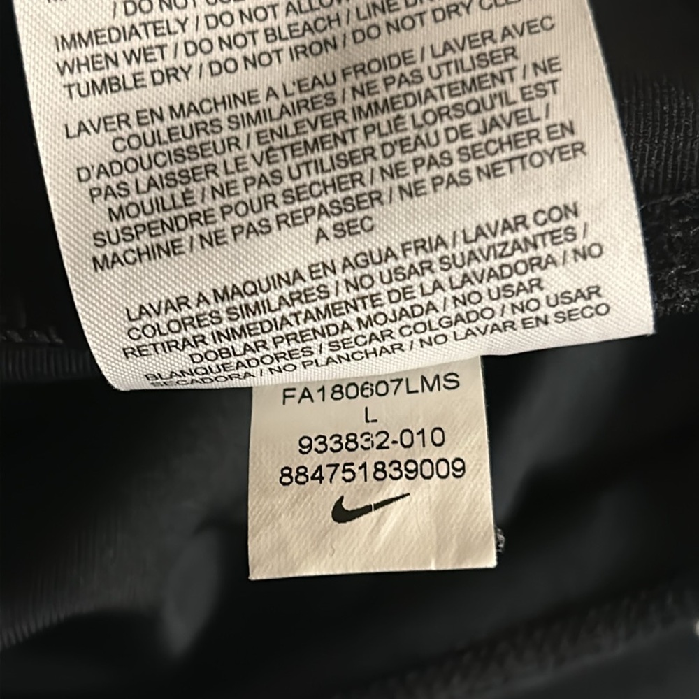 Nike Women’s Dry-Fit Black Mid Rise Pull-On Yoga Pants Size Large NWOT - Picture 9 of 10